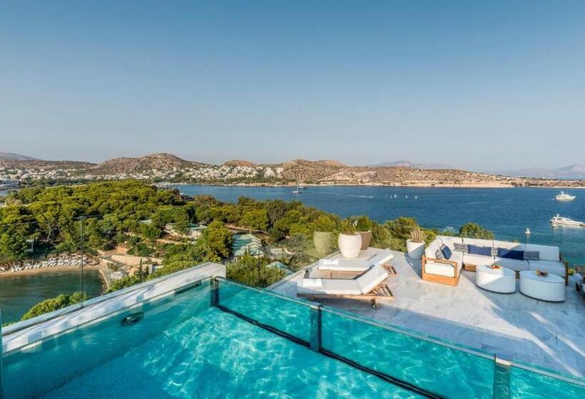 Люкс, Four Seasons Astir Palace Athens