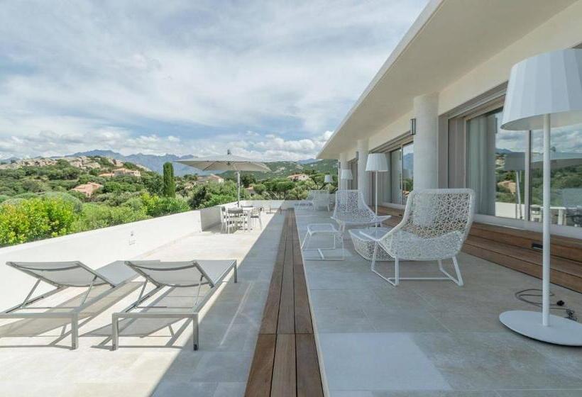 Апартаменты Prestige 1 Спальня, La Villa Calvi