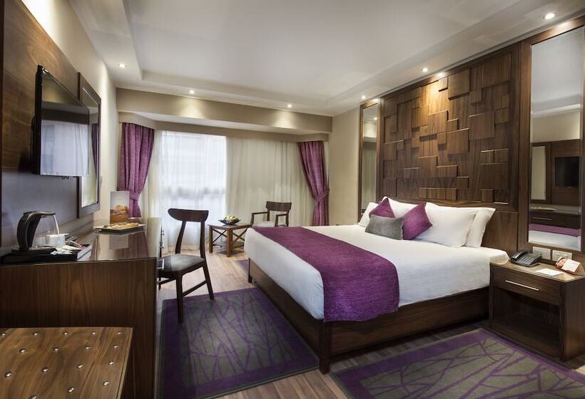 اتاق پرمیوم, Pyramisa Suites Hotel Cairo