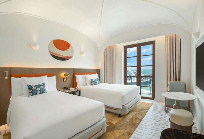 اتاق استاندارد با چشم‌انداز دریا, Doubletree By Hilton Damai Laut Resort