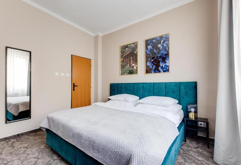 Quarto Estandar, Andante