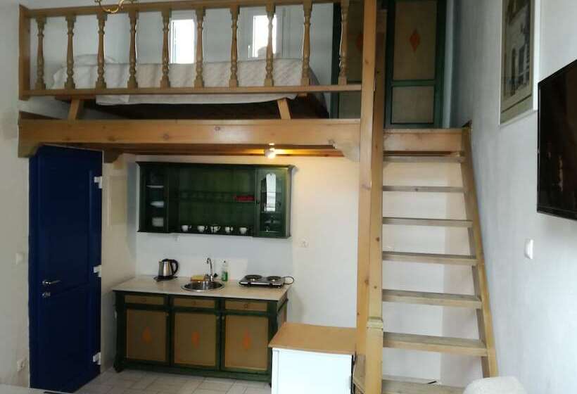 Номер Дюплекс, Andromeda Residence