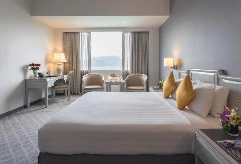 Президентский Люкс, Bayview Hotel Langkawi