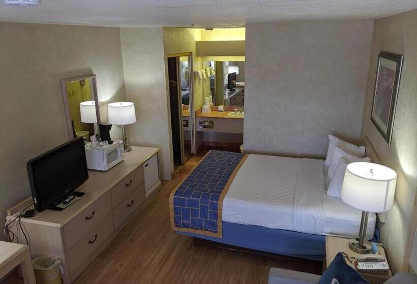 Номер Стандарт, Days Inn By Wyndham Bullhead City