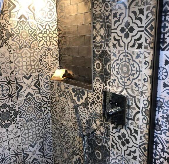 اتاق سوپریور, Moortown Lodge B&b