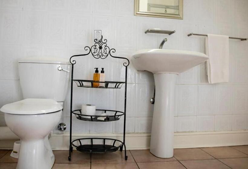 Номер Deluxe Кровать Кинг, Matoppo Inn