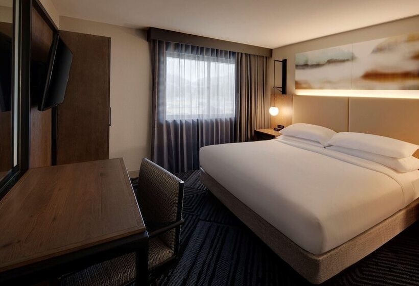 Люкс, Embassy Suites By Hilton San Rafael Marin County