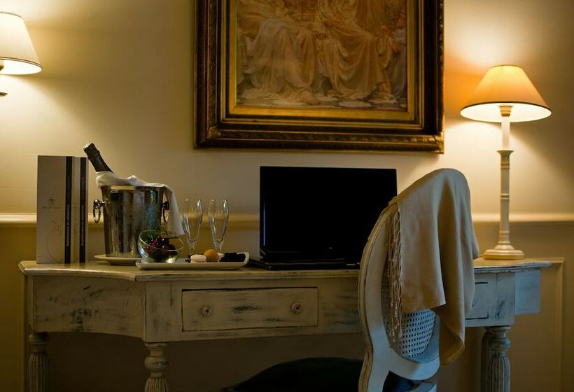 수피리어 룸, Hôtel De Mougins