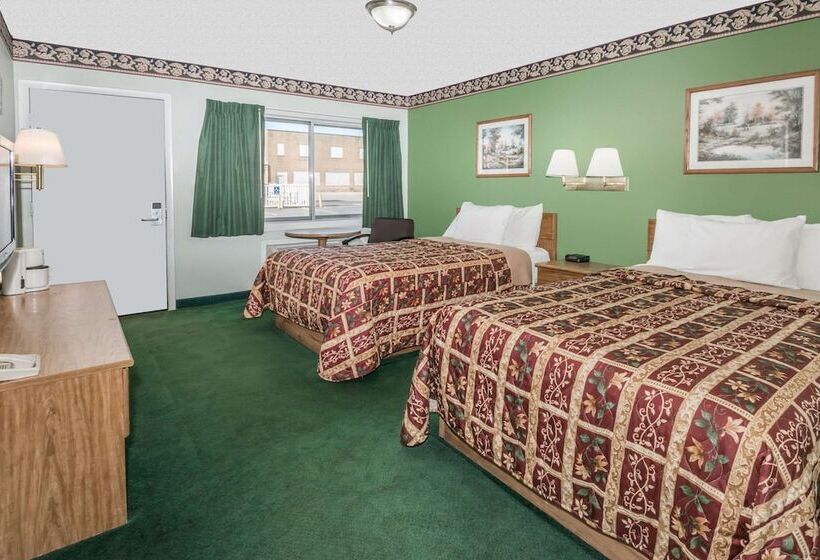 Номер Стандарт 2 Двуспальные Кровати, Knights Inn Ottawa