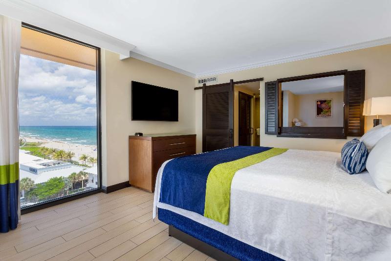스위트 킹사이즈 침대, Wyndham Deerfield Beach Resort