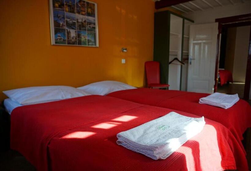 Четырехместный Номер Стандарт, Retro Hotel Pod Zvičinou