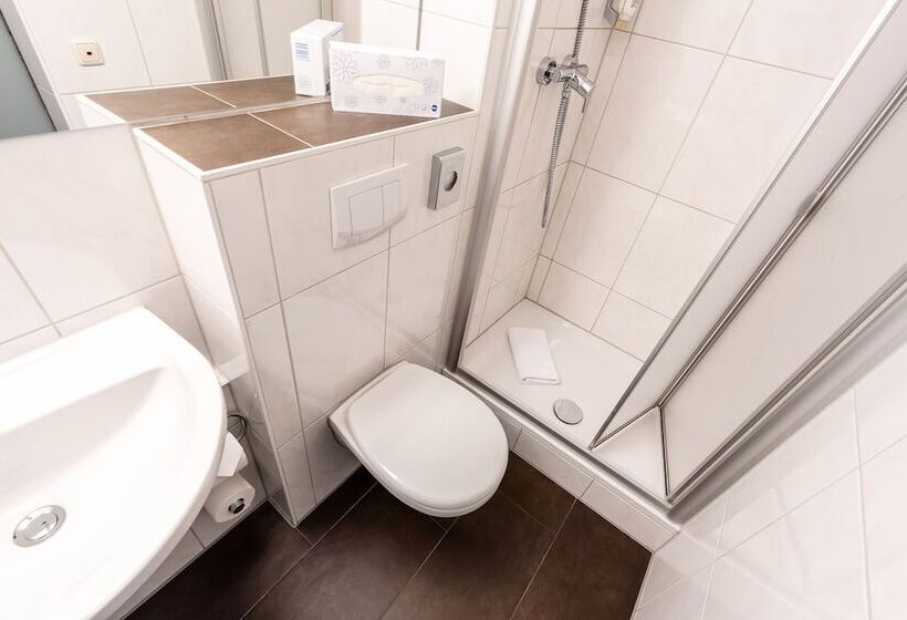 スタンダード４人部屋, Demas München Unterhaching