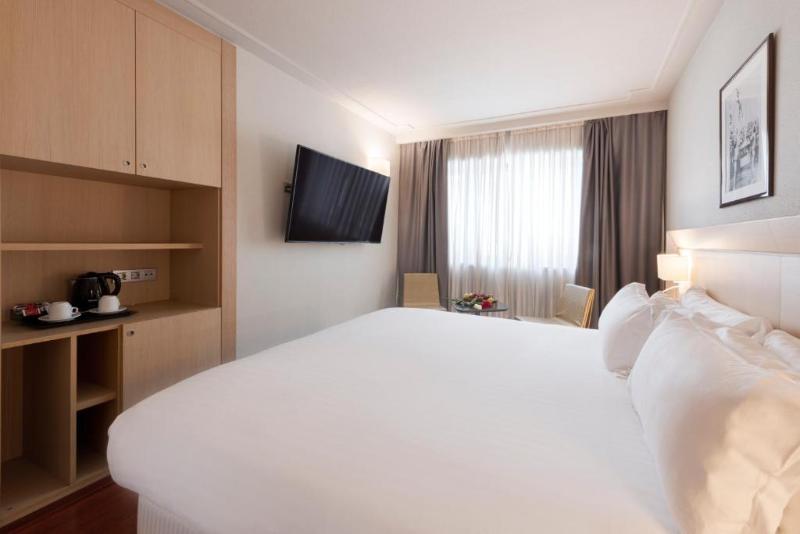 اتاق لوکس سه تخته, Suites Plaza Hotel & Wellness Andorra