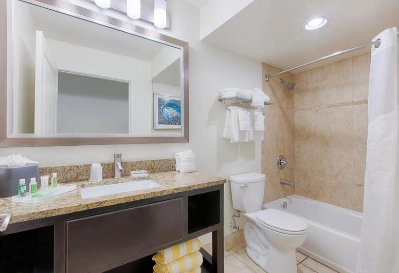 Номер Стандарт, Holiday Inn Resort Daytona Beach Oceanfront, An Ihg