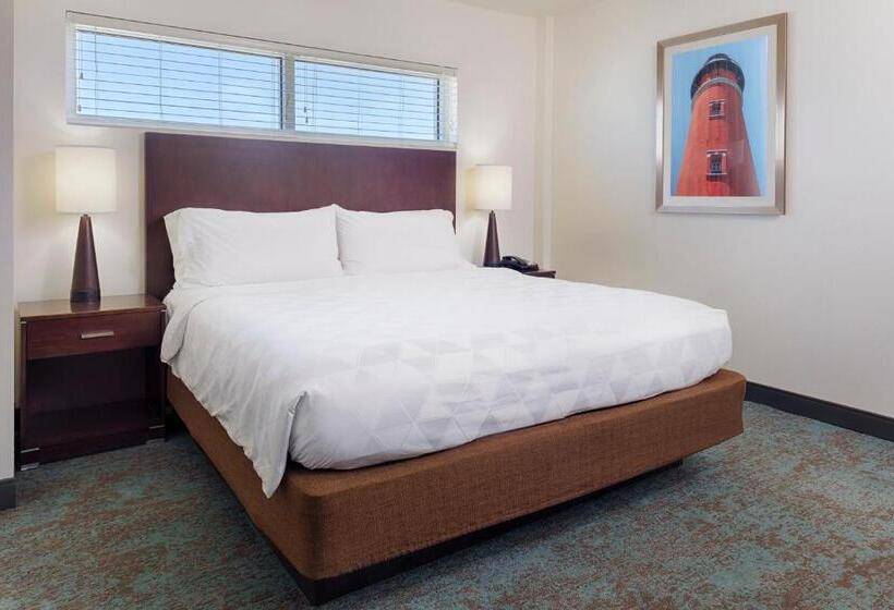 Люкс, Holiday Inn Resort Daytona Beach Oceanfront, An Ihg