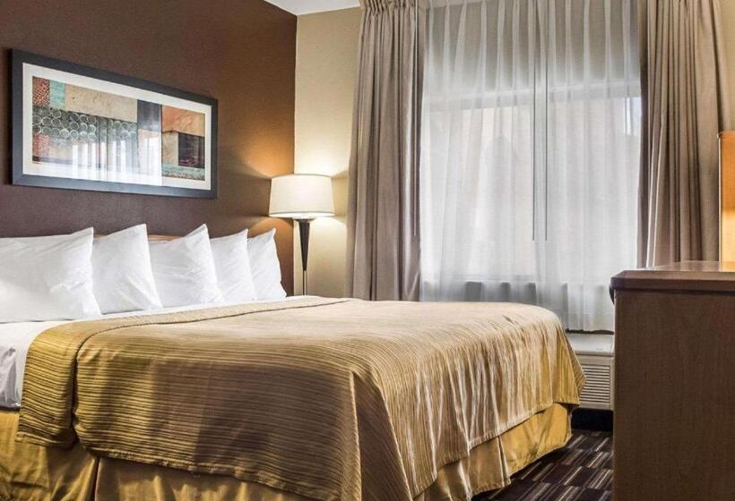 스위트 킹사이즈 침대, Quality Suites Near West Acres