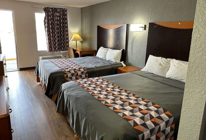 Номер Стандарт 2 Двуспальные Кровати, Rodeway Inn