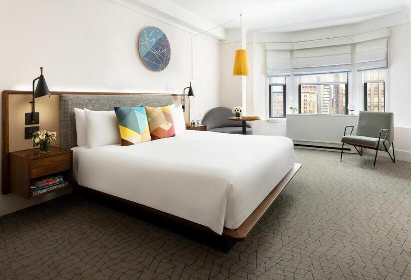 اتاق لوکس با تخت بزرگ, Hotel Seville Nomad