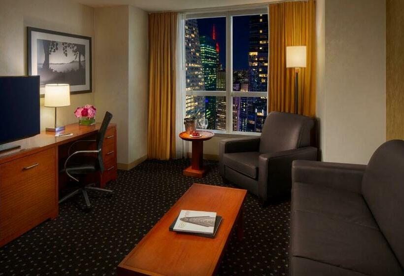 سوئیت با تخت بزرگ, Millennium Hotel Broadway Times Square