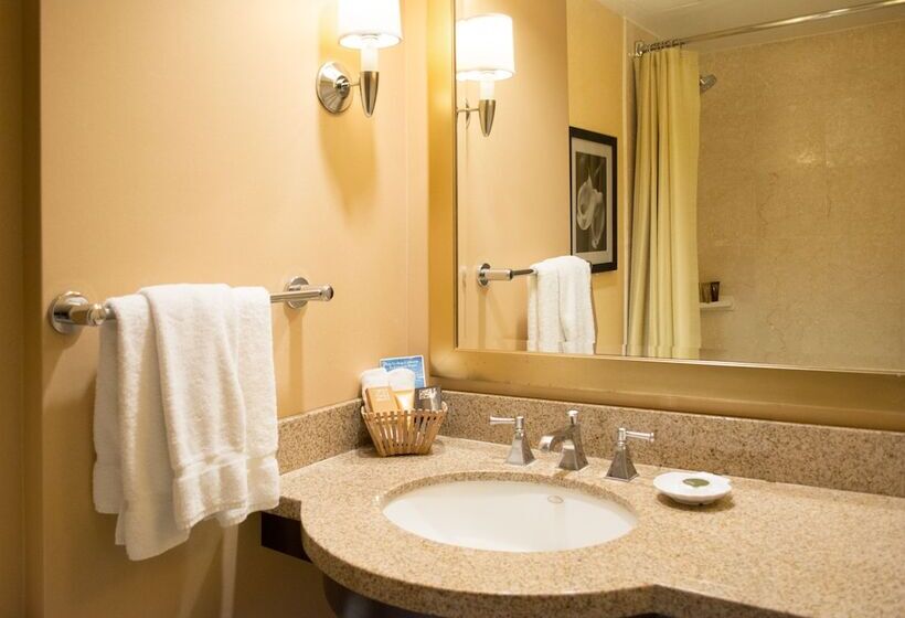 Номер Deluxe, Pacific Palms Resort And Golf Club
