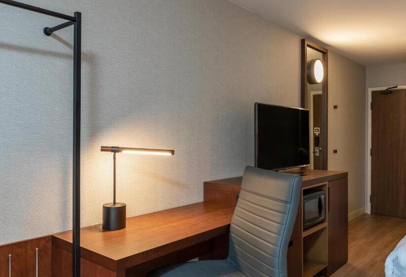 ２ダブルベッドのスタンダードルーム, Comfort Inn Airport