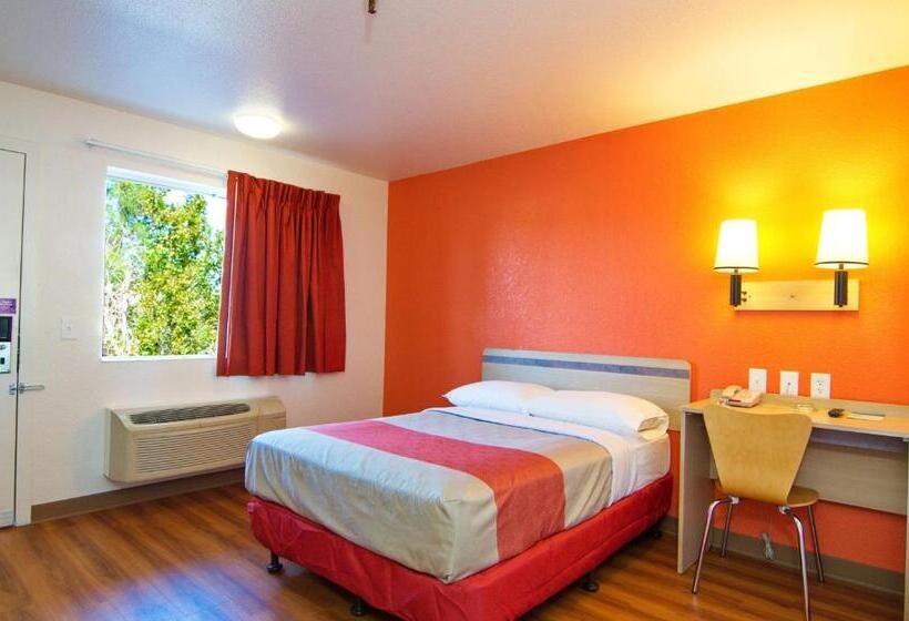 장애인을 위한 스탠다드 룸, Motel 6 Twentynine Palms, Ca