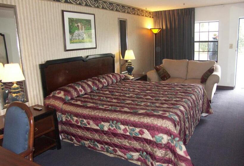 스탠다드 룸 더블 침대 2개, Deerwood Inn And Madison Campground