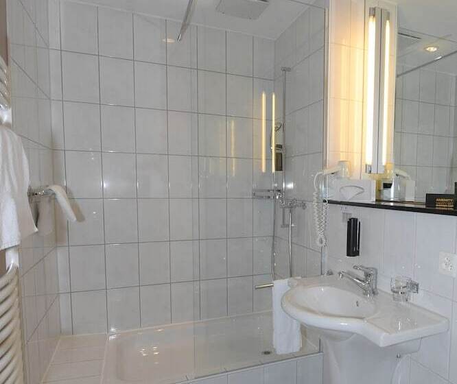 اتاق کلاس بیزنس, Belair