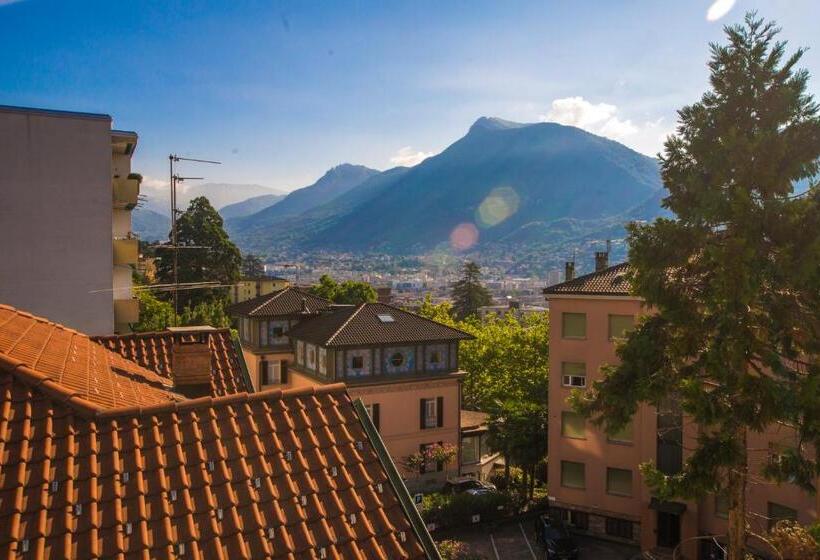 Номер Стандарт Индивидуальный с Балконом, Besso Lugano Center