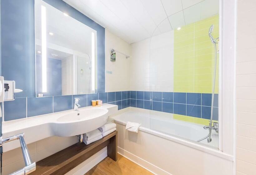 Классический Номер, Hôtel Mercure Paris Massy Gare Tgv