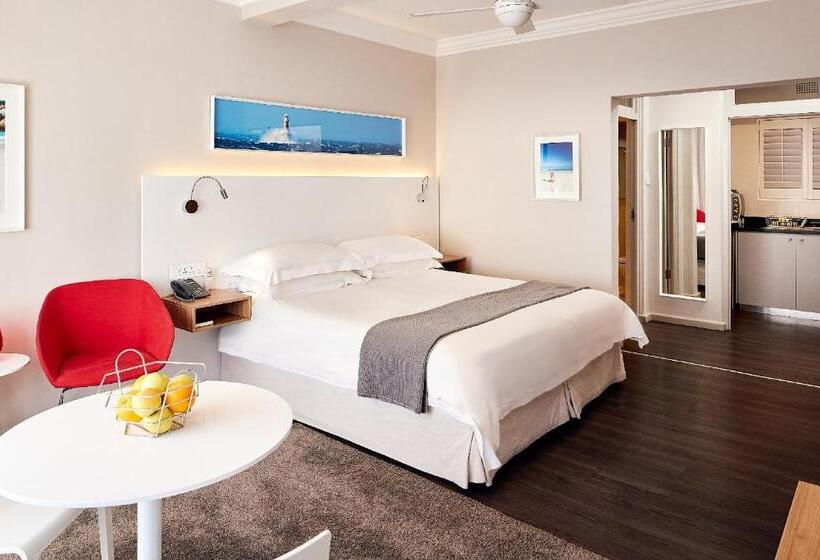 استودیوی استاندارد, First Group Riviera Suites
