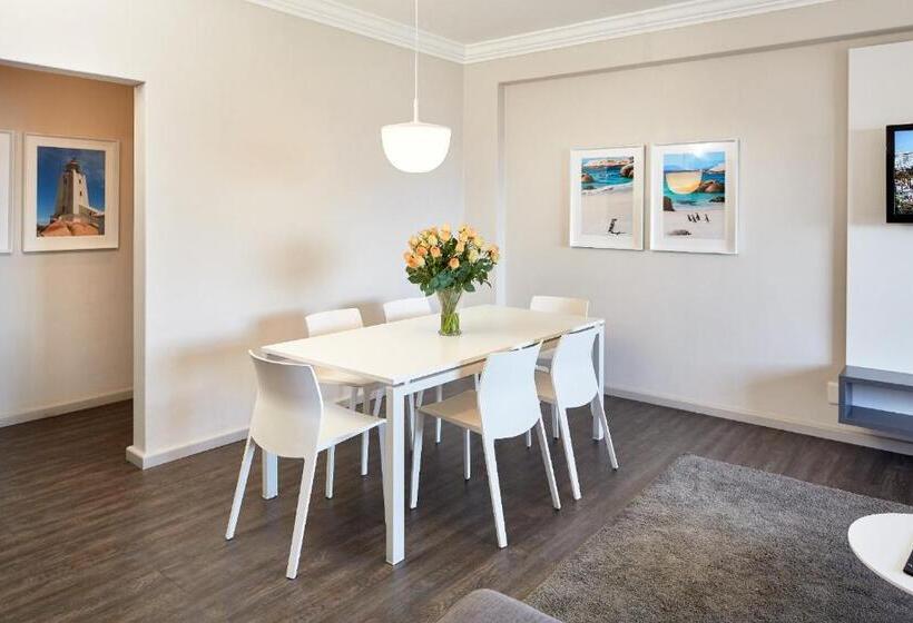 آپارتمان 3 خوابه با چشم‌انداز دریا, First Group Riviera Suites