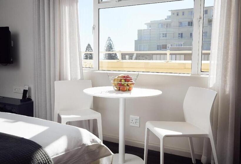 استودیو لوکس با چشم‌انداز دریا, First Group Riviera Suites