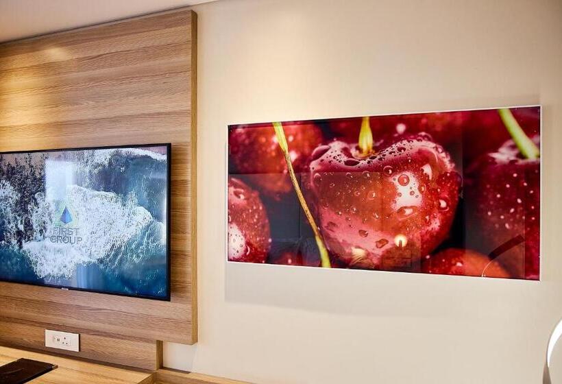 اتاق استاندارد با تراس, First Group Riviera Suites