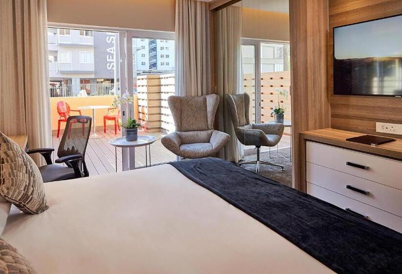 اتاق استاندارد با تراس, First Group Riviera Suites