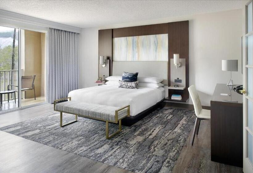 Люкс, Atlanta Evergreen Lakeside Resort