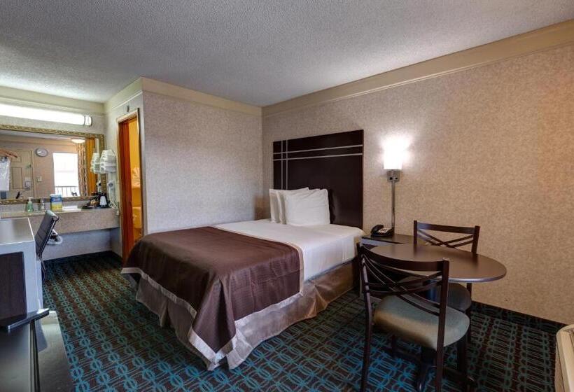 Номер Стандарт 2 Двуспальные Кровати, Deluxe Inn   Fayetteville I 95