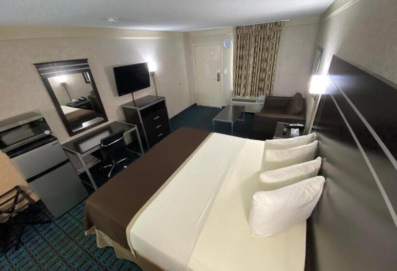 Стандартный Номер Кровать Кинг, Deluxe Inn   Fayetteville I 95