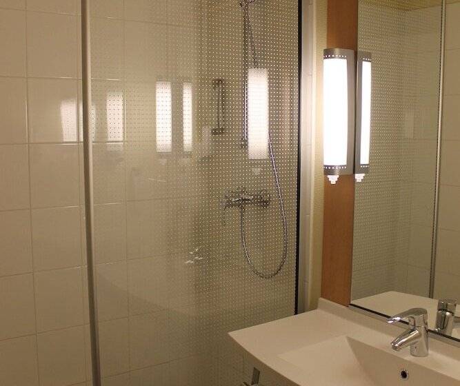 Номер Стандарт, Ibis Avallon