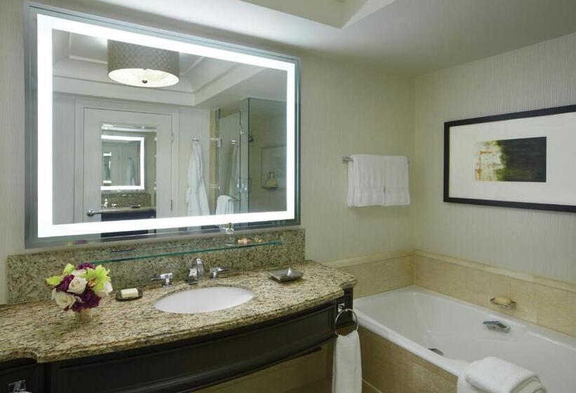 Suite Queen Bed, Four Seasons Hotel Las Vegas