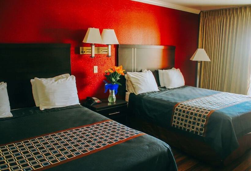 스탠다드 룸 더블 침대 2개, Rodeway Inn & Suites