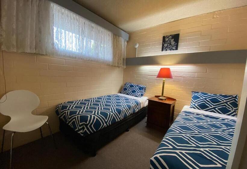 패밀리 룸, Mahogany Motel Warrnambool