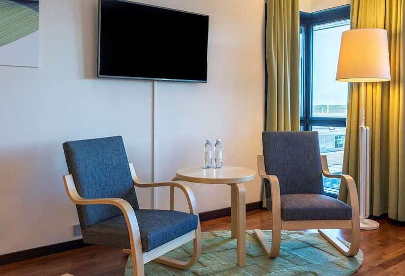 이그제큐티브 룸 킹사이즈 침대, Hilton Vienna Plaza