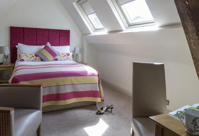 Номер Стандарт, Banbury Wroxton House