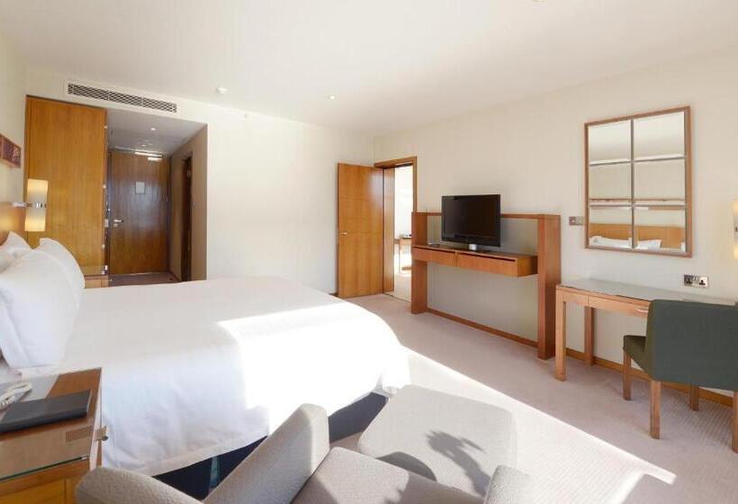 Президентский Люкс, Canary Riverside Plaza