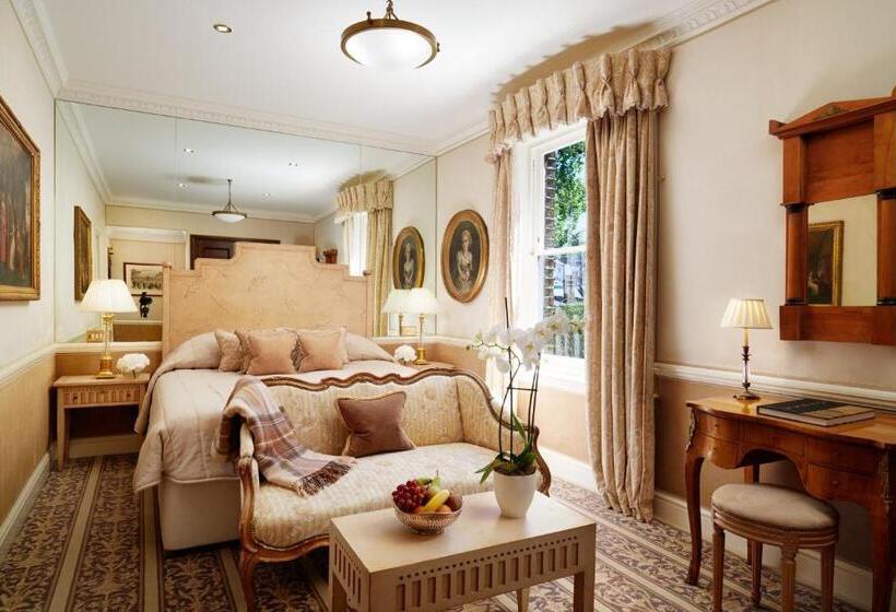 Номер Deluxe, Egerton House
