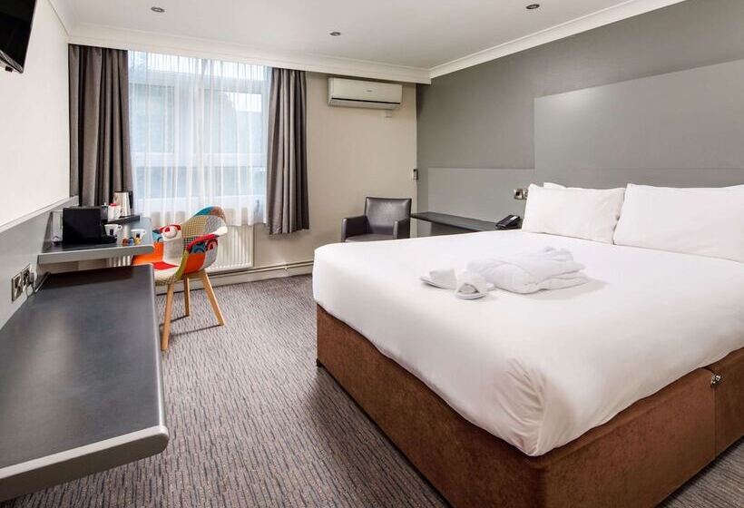Номер Престиж, Mercure Chester Abbots Well