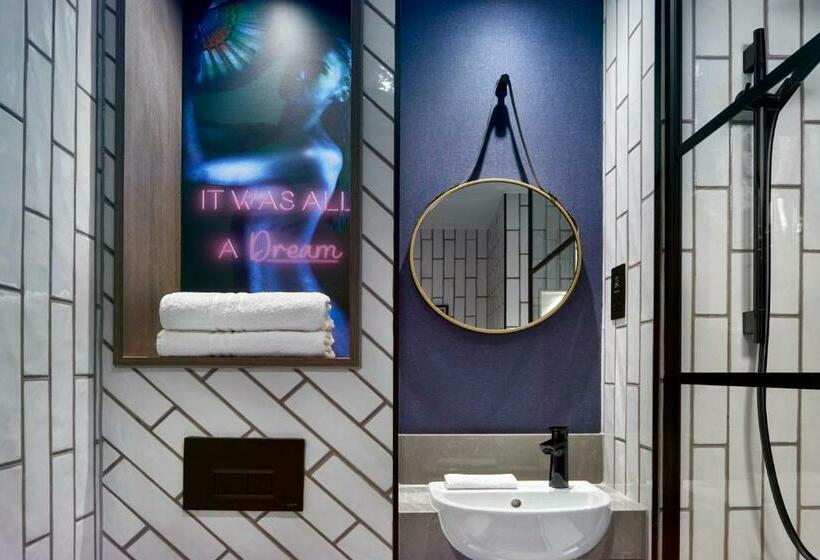 Номер Executive, Nyx Hotel London Holborn By Leonardo Hotels