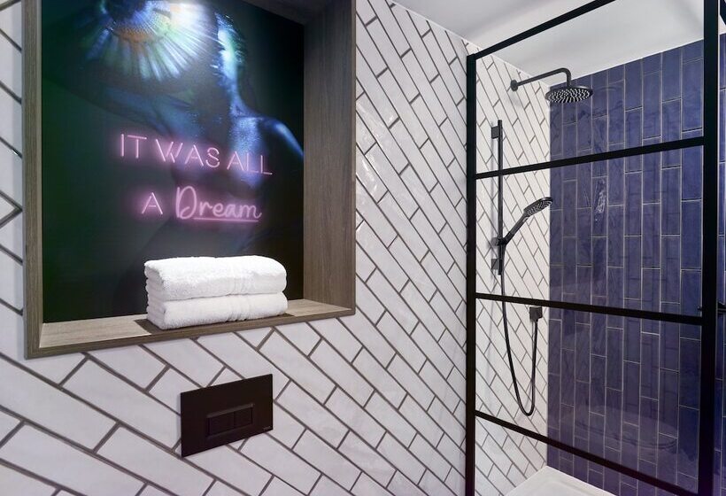 Студия Стандарт, Nyx Hotel London Holborn By Leonardo Hotels