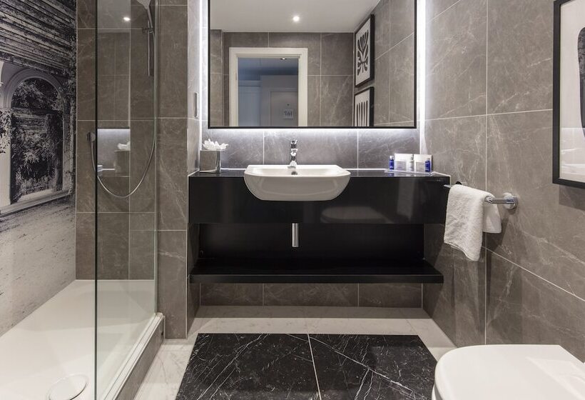 Номер Superior, Oulton Hall Hotel, Spa & Golf Resort